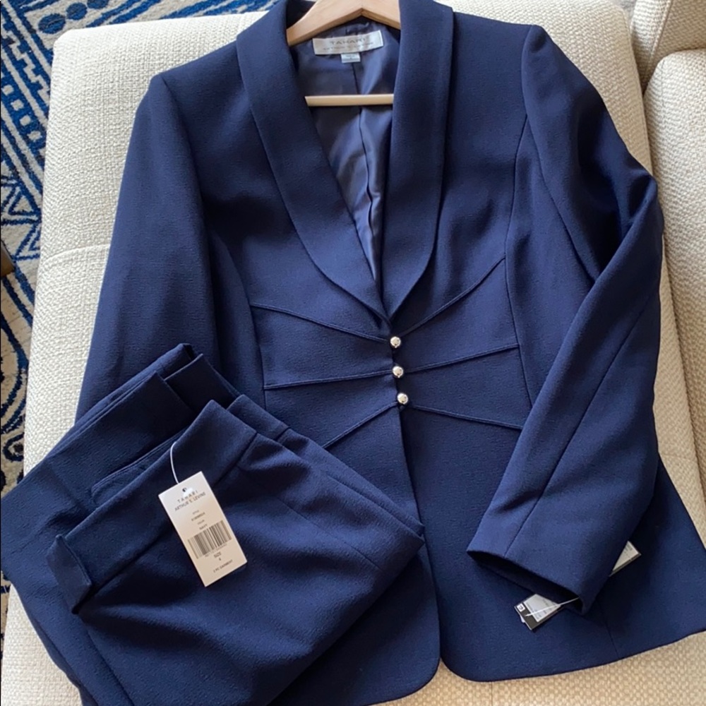 Tahari ASL Navy Blue Pants Set